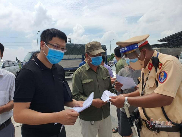 Lưu thông 'mạch máu', giữ vững vị trí trong chuỗi sản xuất toàn cầu