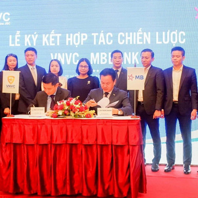 MB ký kết hợp tác chiến lược với Hệ thống trung tâm tiêm chủng VNVC