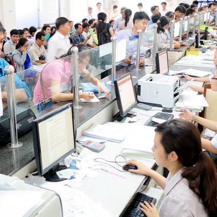 Miệt mài cải cách vẫn chưa hết... bệnh vô cảm