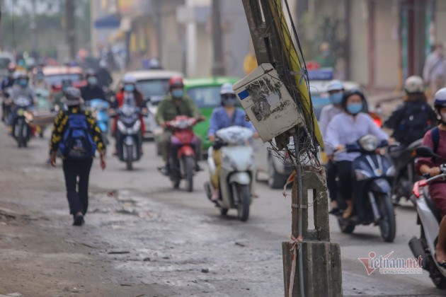 Mua nhà đón mở đường tăng giá: Quảng cáo thăng hoa, ăn cú hớ đường ‘siêu rùa’