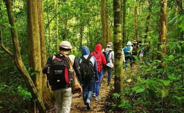 Ngắn ngày, giá rẻ... ăn chơi tranh thủ đỡ cuồng chân