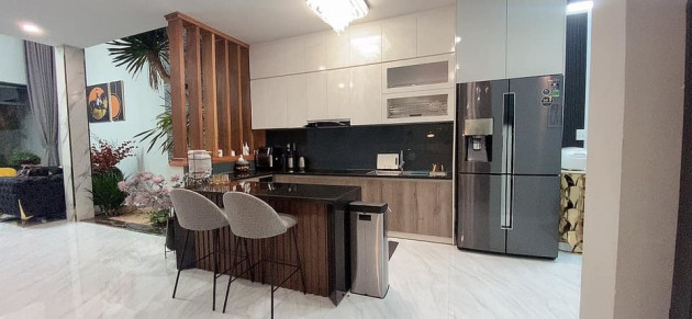 Nhà cấp 4 đẹp sánh ngang resort, đủ hồ cá, sân vườn nướng