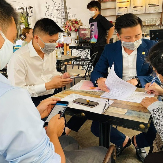 Nỗi lo bong bóng nhà đất, chứng khoánicon