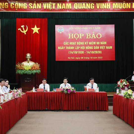 Nông dân đối thoại trực tiếp về công nghệ, vốn trong liên kết “6 nhà”