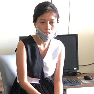 Nữ đại gia cao tay, vẽ mấy tờ giấy lộn giật cả trăm tỷ đồngicon