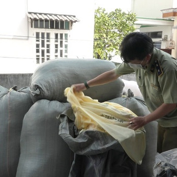 Phát hiện gần 600 tấn nệm nghi giả mạo thương hiệu nổi tiếng