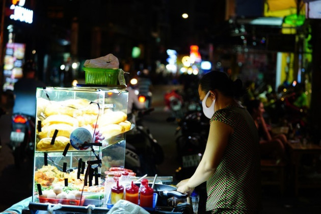 Phố Bùi Viện chưa từng có một đêm 'sống chậm' như thế