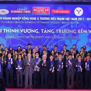 Skyworth Việt Nam được vinh danh tại giải thưởng Rồng Vàng
