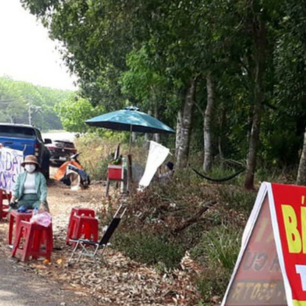Sốt đất 'xì hơi', nhà đầu tư 'bỏ cọc chạy lấy người'icon