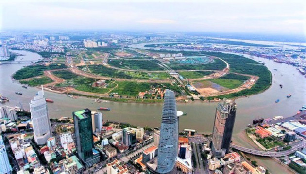Sốt hầm hập từ phố về làng: Giá thực, giá ảo tranh nhau mua hết