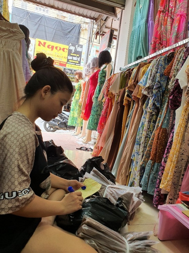 Suýt mất 2 tỷ đầu tư, cô chủ 35 tuổi vực dậy sự nghiệp nhờ 1 tuần... lang thang