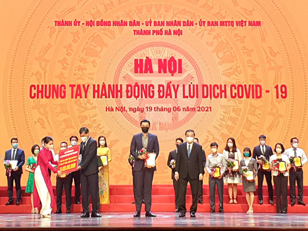 Tân Hoàng Minh ủng hộ Hà Nội 20 tỷ đồng phòng chống dịch Covid-19