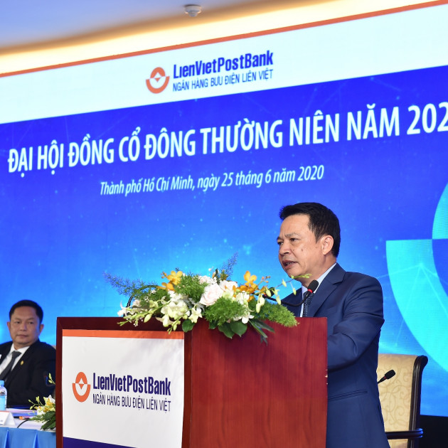 Thận trọng lợi nhuận, ngân hàng đồng loạt tăng vốn nghìn tỷicon