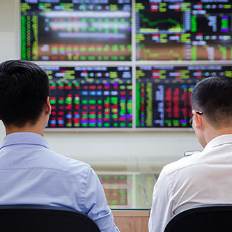 Tiền chưa bao giờ nhiều đến thế, chứng khoán vượt đỉnh lịch sửicon