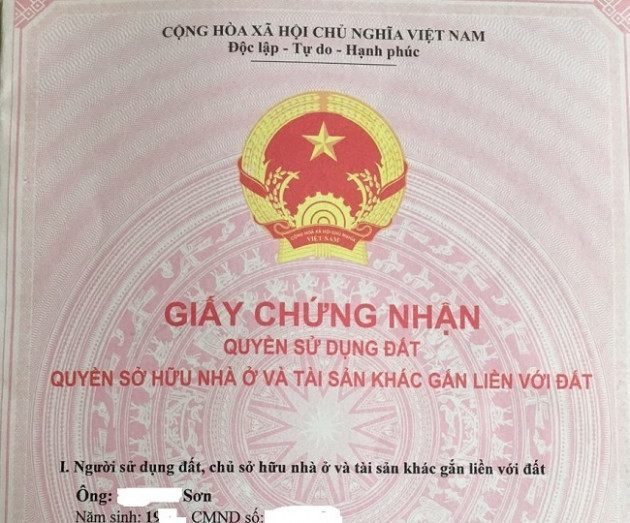 Vay vàng mua đất, vợ chồng trẻ 'toát mồ hôi hột' nhìn giá vàng leo chót vót