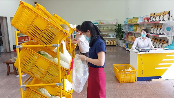 Vietnam Post mở gần 500 điểm bán hàng bình ổn giá các tỉnh phía Nam