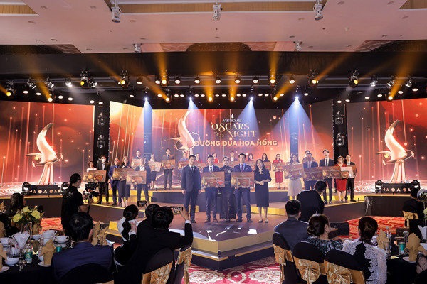 Vinhomes Oscars Night vinh danh những đại lý BĐS xuất sắc khu vực Hà Nội