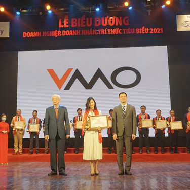 VMO Holdings đạt danh hiệu doanh nghiệp Việt Nam tiêu biểu 2021