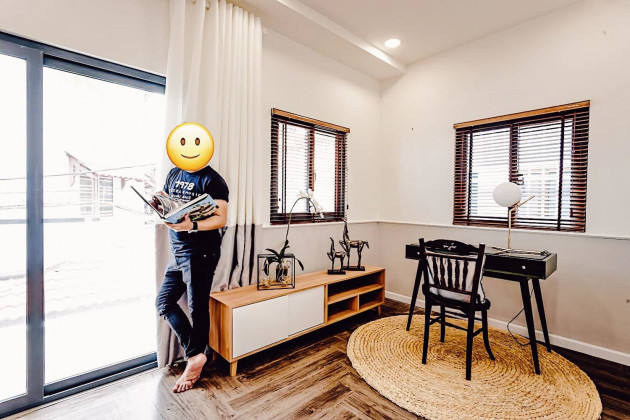 Vợ chồng lớn tuổi cải tạo ngôi nhà bong tróc, ố vàng để tận hưởng cuộc sống an yên