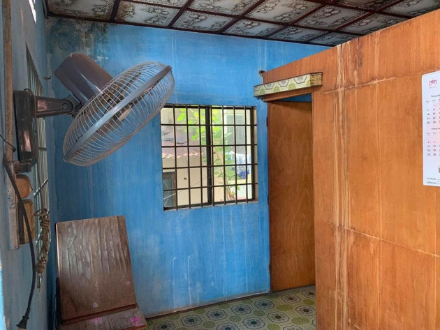 Vợ chồng lớn tuổi cải tạo ngôi nhà bong tróc, ố vàng để tận hưởng cuộc sống an yên