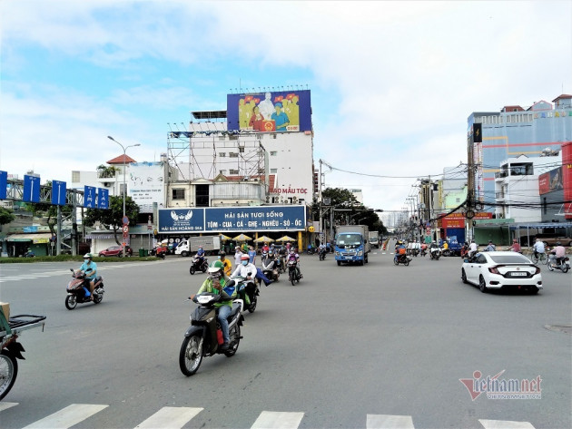 Vùng xanh Sài thành mở lại dịch vụ, trầm lắng trong bình thường mới