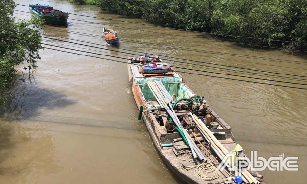 dang ngai: han man ghe gom, dau gau doi "bao ke" bom nuoc ngot hinh anh 3