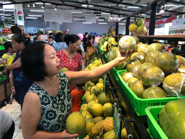 Dịch corona: Cam, quýt, bưởi "đắt hàng như tôm tươi"