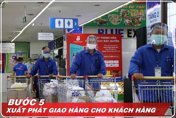 dich covid-19: mot cuoc goi, nguoi dan xu quang nhan hang ngay tai nha hinh anh 3