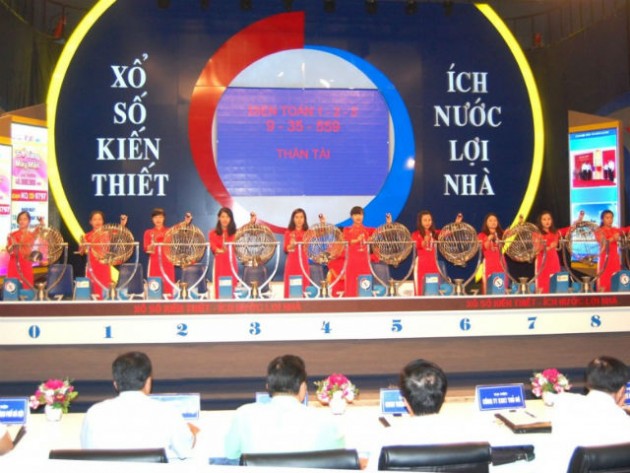 “Đọ” lương cao ngất ngưởng của loạt "sếp" công ty xổ số