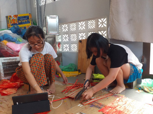 giua dich corona, nghe den long 400 nam van tap nap pho hoi hinh anh 4