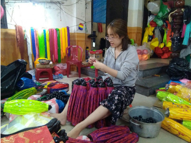 giua dich corona, nghe den long 400 nam van tap nap pho hoi hinh anh 6