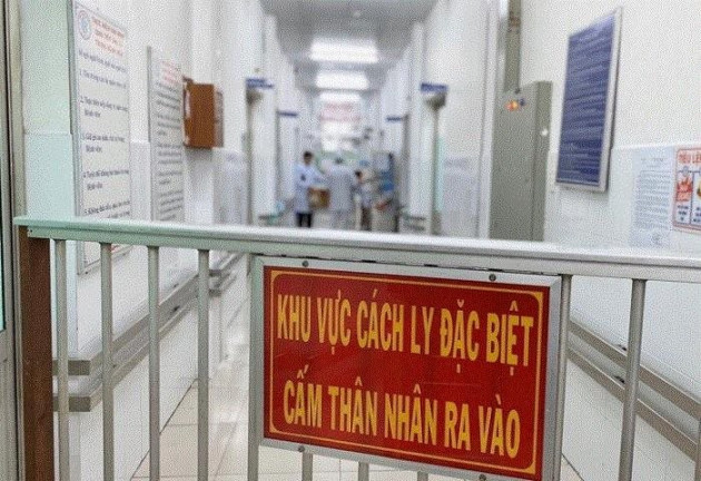 nam dinh: mot nguoi tu nuoc ngoai ve que co bieu hien sot cao hinh anh 1