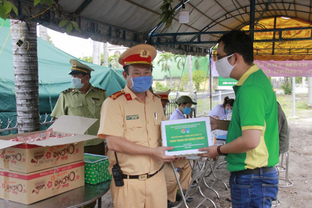 petrovietnam: chung suc cung cong dong chong dich hinh anh 1