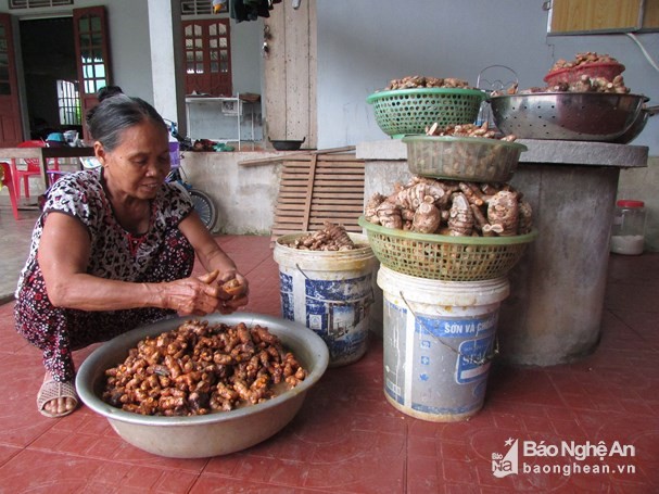 thu phu tinh bot nghe cung "khoc" vi hang tan nghe e sung! hinh anh 2