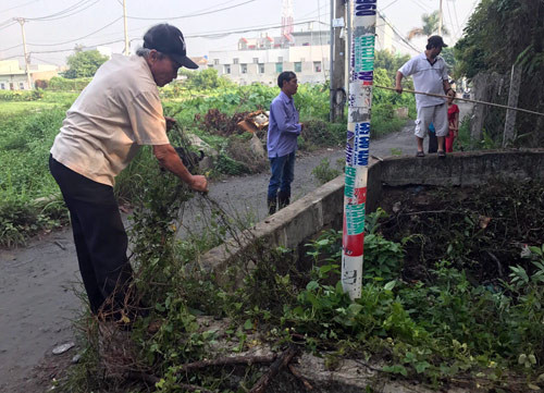 TP. HCM: Độc đáo phong trào "15 phút quét sân trước nhà"