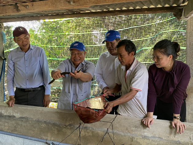 trai nuoi luon khong bun "khung" nhat mien tay co gi dac biet? hinh anh 4