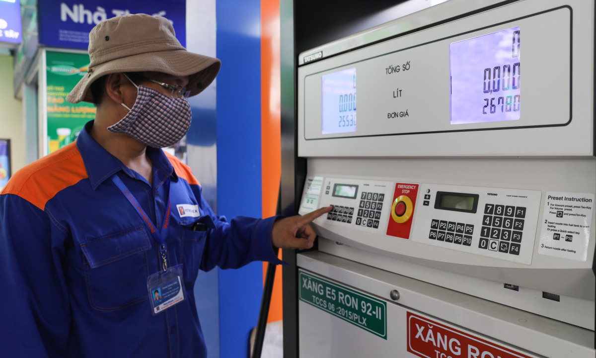 Giá xăng, dầu đồng loạt giảm