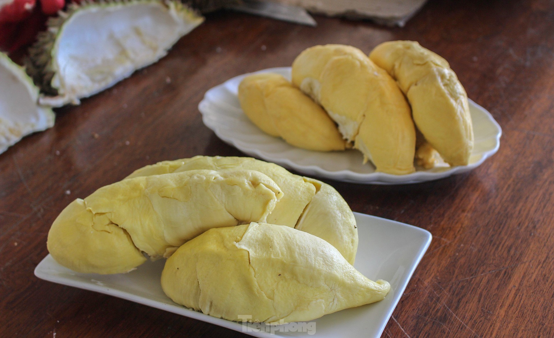 Nông dân 'hái ra tiền' nhờ giá sầu riêng phi mã - Ảnh 5