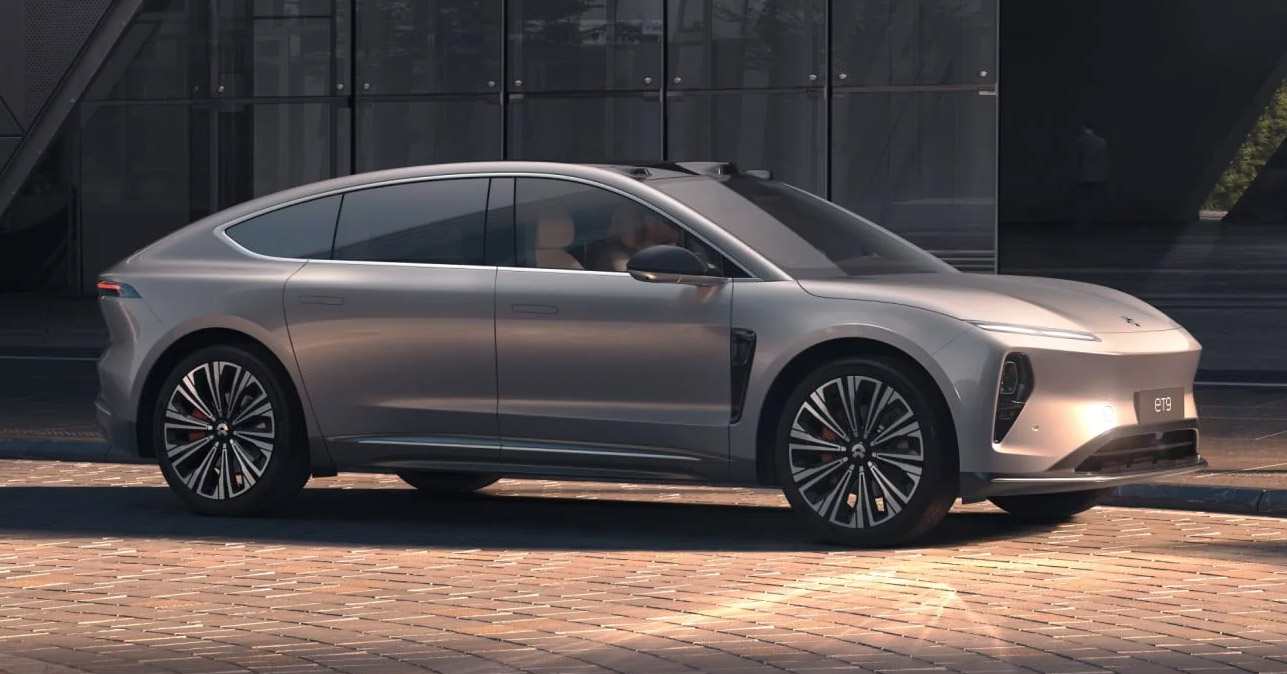 Hãng xe điện Trung Quốc khoe hệ thống treo xịn như Rolls-Royce, ly nước không rơi một giọt dù đi qua gờ giảm tốc - Ảnh 5