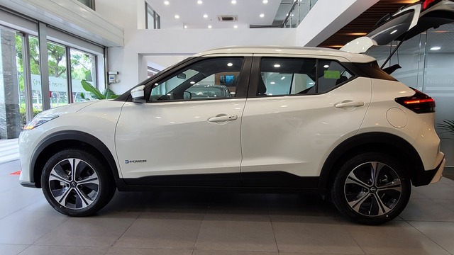 Nissan Kicks đại hạ giá, giảm hơn 170 triệu đồng, quyết đấu Yaris Cross và Seltos - Ảnh 2