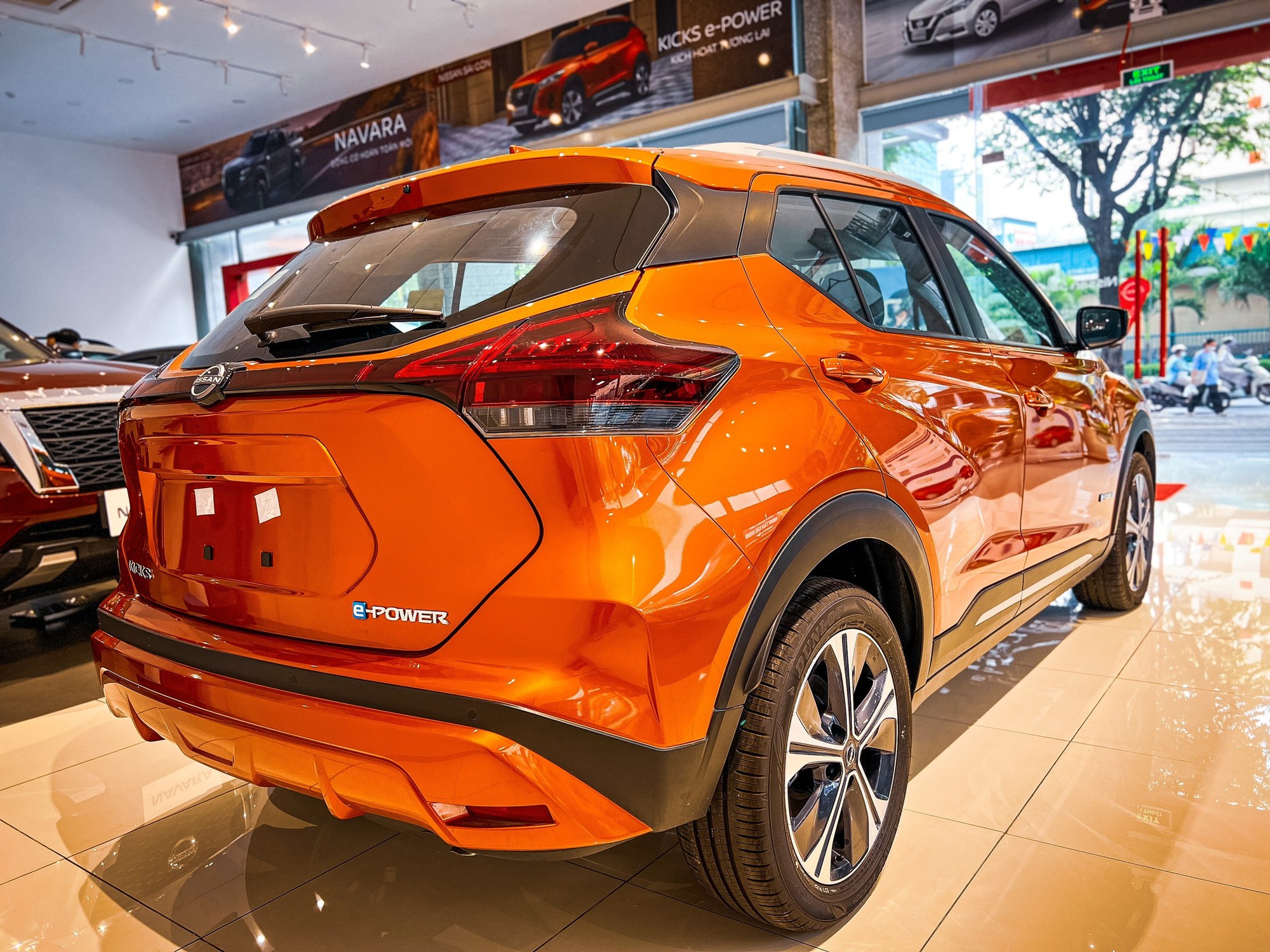 Nissan Kicks đại hạ giá, giảm hơn 170 triệu đồng, quyết đấu Yaris Cross và Seltos - Ảnh 4