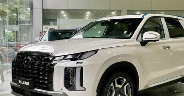 Giá Hyundai Palisade "hạ nhiệt" dịp cuối năm, giảm 70 triệu đồng