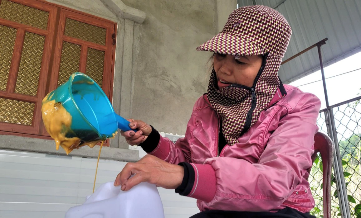 “Thủ phủ” mật mía Hà Tĩnh tất bật vào mùa sản xuất cho dịp tết Nguyên đán - Ảnh 10