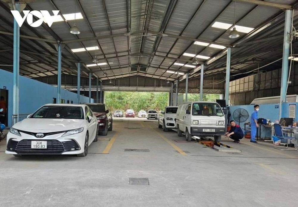 Những chính sách tác động đến thị trường ô tô, xe máy tại Việt Nam 2023 - Ảnh 3