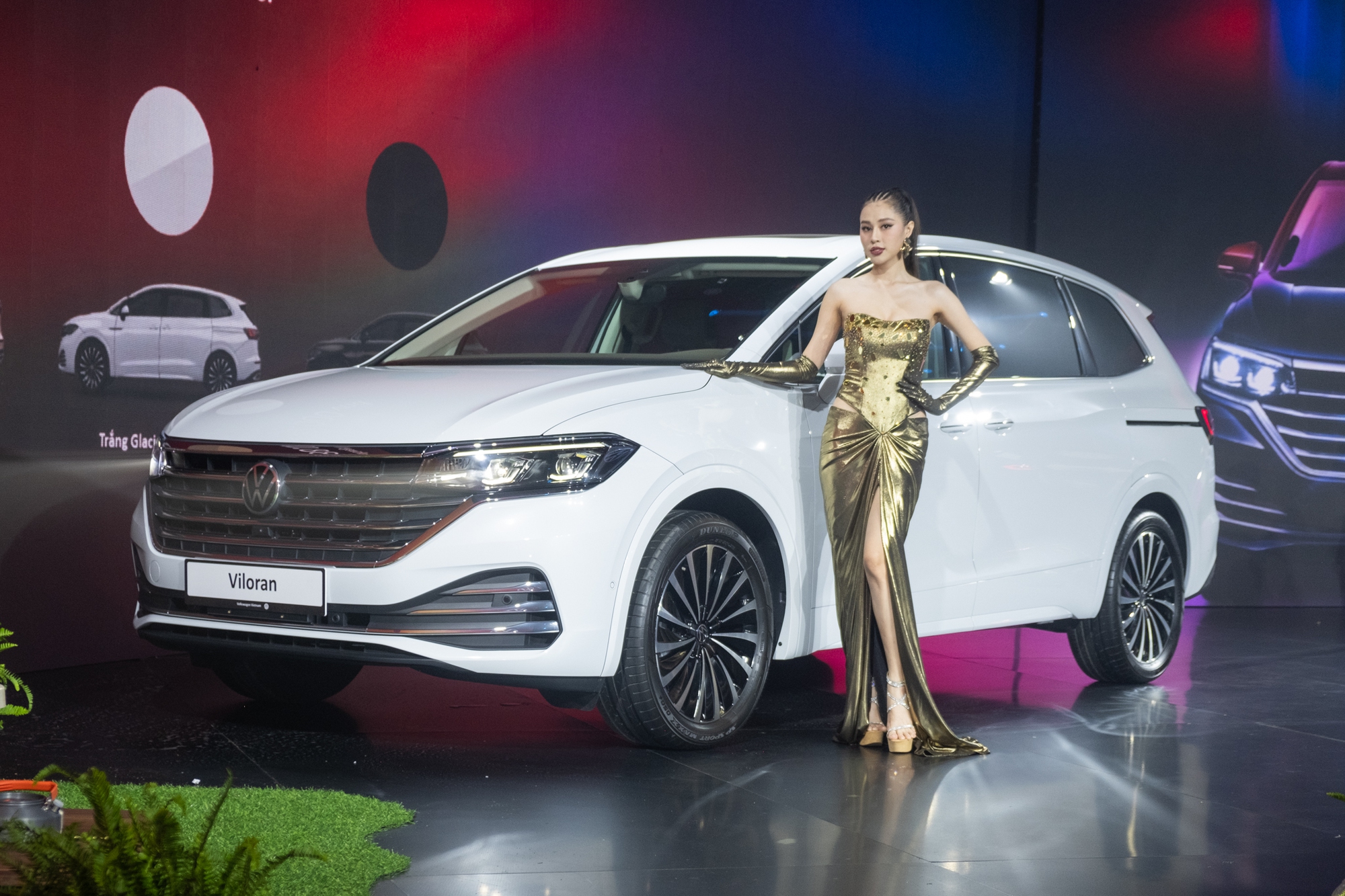 Ảnh thực tế VW Viloran Luxury vừa ra mắt VN: Đắt hơn bản thấp gần 200 triệu nhưng hàng ghế sau chuẩn thương gia - Ảnh 12