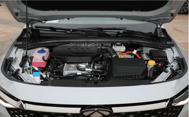 Siêu phẩm sedan "uống" xăng 1 lít/100 km, giá bán mới là điều gây chú ý - Ảnh 8