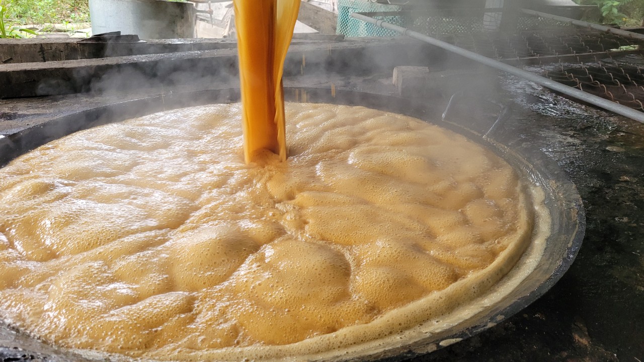 “Thủ phủ” mật mía Hà Tĩnh tất bật vào mùa sản xuất cho dịp tết Nguyên đán - Ảnh 7