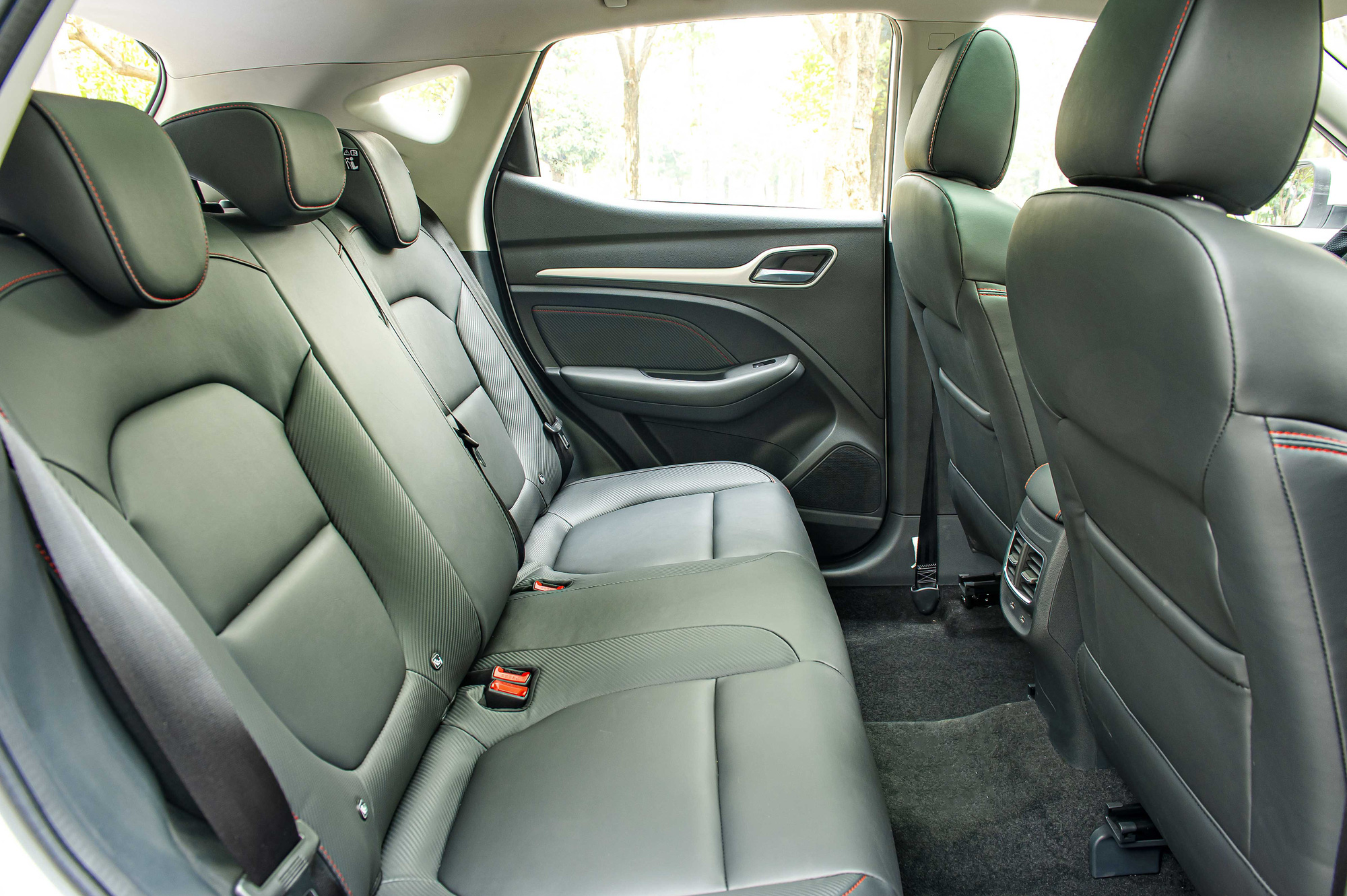 MG ZS tiếp tục giảm sâu: Bản thấp ra biển chỉ hơn 500 triệu, nỗ lực tìm cơ hội trước Creta và Seltos - Ảnh 5