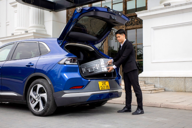 Nâng cấp chuyến xe hàng ngày với "business class" trên mặt đất - Ảnh 1