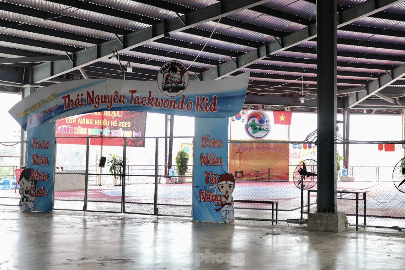 Lý do tiểu thương đồng loạt rời khu chợ lớn nhất Việt Bắc - Ảnh 9